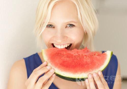 怀孕吃小瓜好吗,适量食用小瓜的益处与注意事项