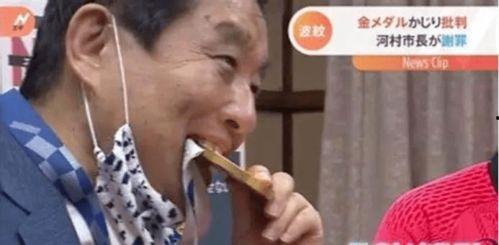 吃瓜不误打酱油