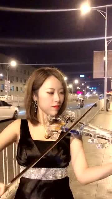 美女老乡吃瓜视频,揭秘娱乐圈幕后故事