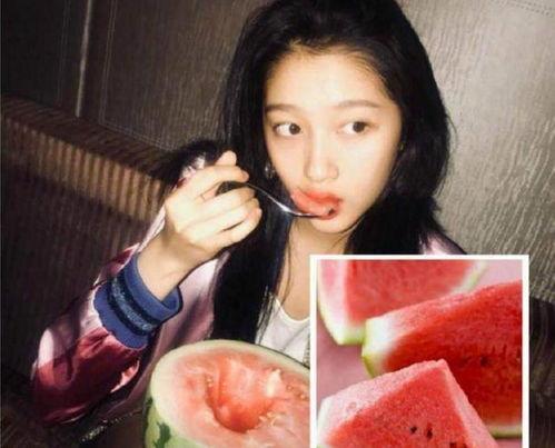 深夜吃瓜照片,揭秘娱乐圈幕后故事