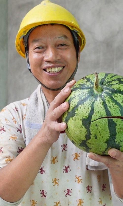 工地吃瓜故事,揭秘建筑工地的那些吃瓜故事