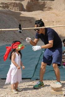 爸爸去哪儿吃瓜比赛,亲子美食挑战，欢乐无限！