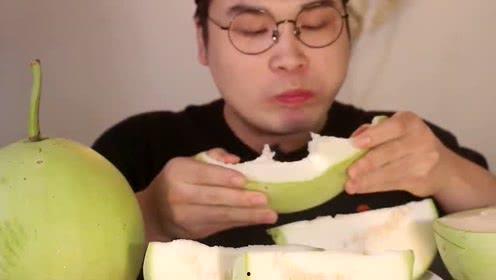 吃瓜韩国情侣,韩国情侣的甜蜜日常揭秘  第2张