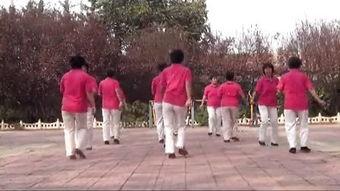 操场椅子舞吃瓜  第2张